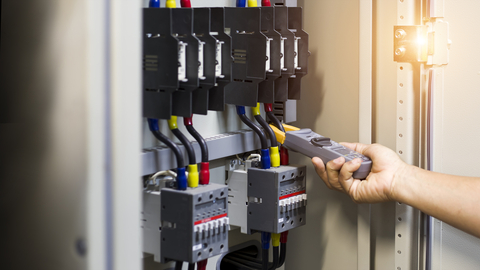 electrical startup/commissioning technician